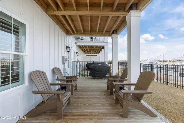$989,000 | 200 Olde Towne Yacht Clb Drive, Unit 43, Beaufort, NC 28516