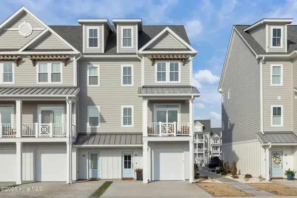 $989,000 | 200 Olde Towne Yacht Clb Drive, Unit 43, Beaufort, NC 28516