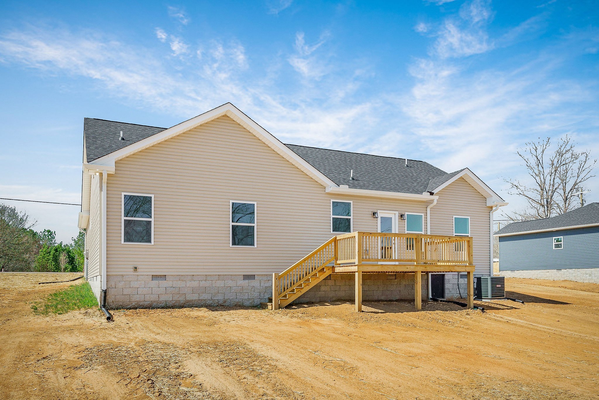 194 Johnson Chapel Road Sparta, TN 38583 - Photo 4 of 35 a view of a house with a yard