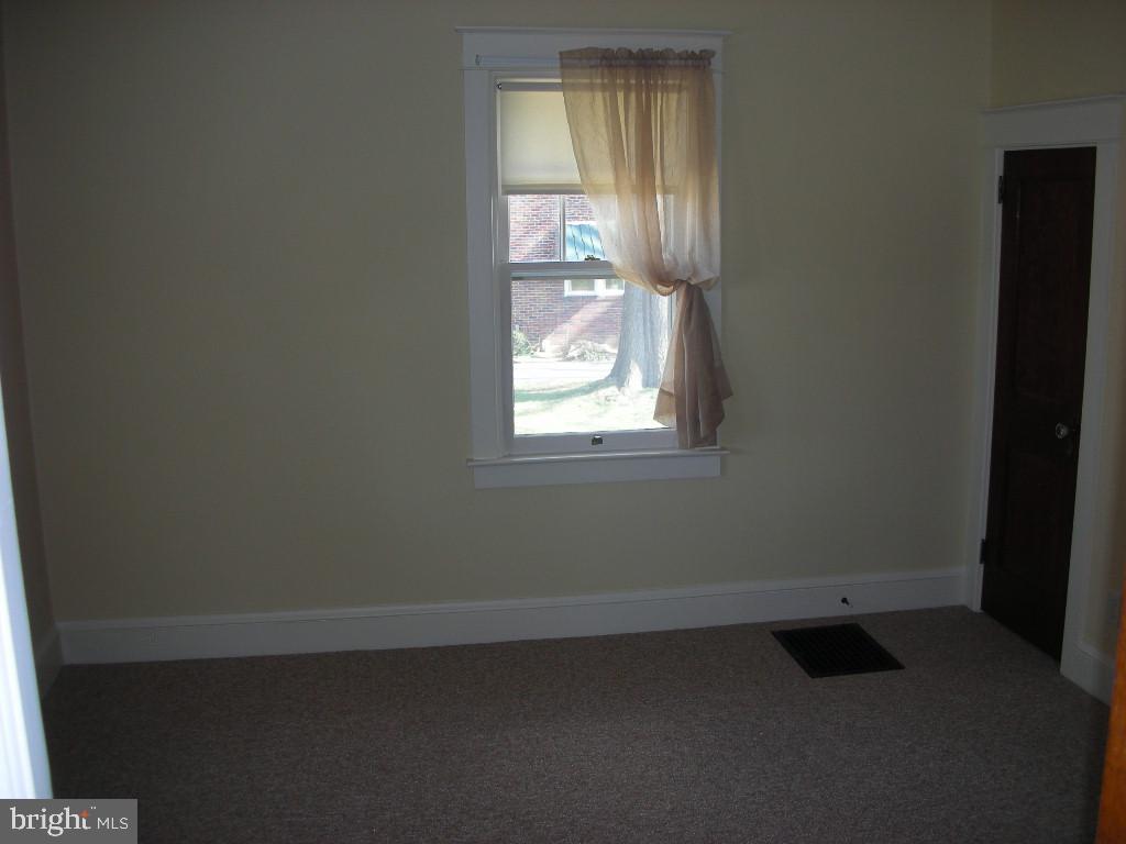 117 South Locust Street Lititz, PA 17543 - Photo 11 of 12