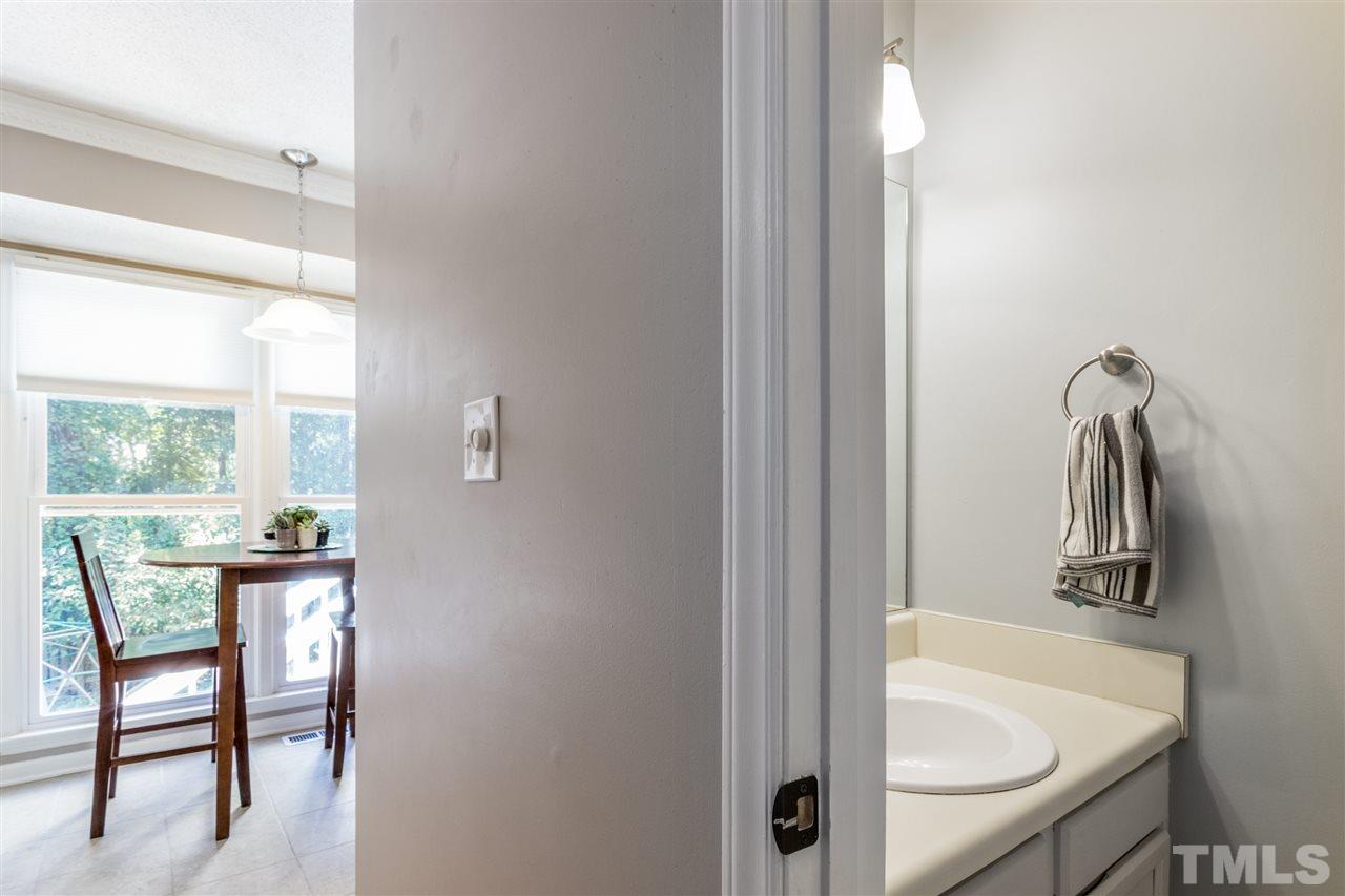 4409 Liverpool Lane Raleigh, NC 27604 - Photo 10 of 29