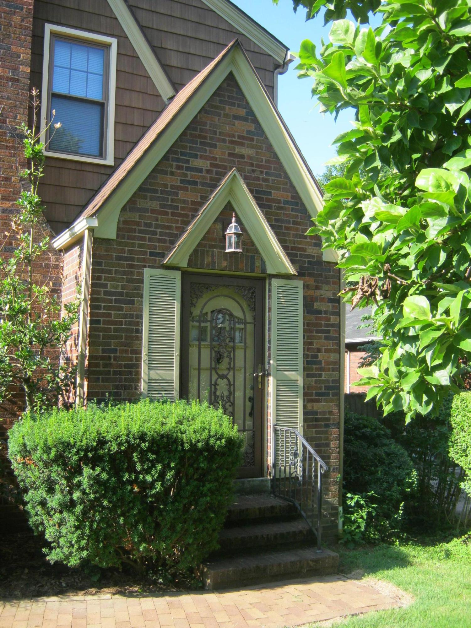 81 Brevoort Road Columbus, OH 43214 - Photo 2 of 27 Gallery Image 2