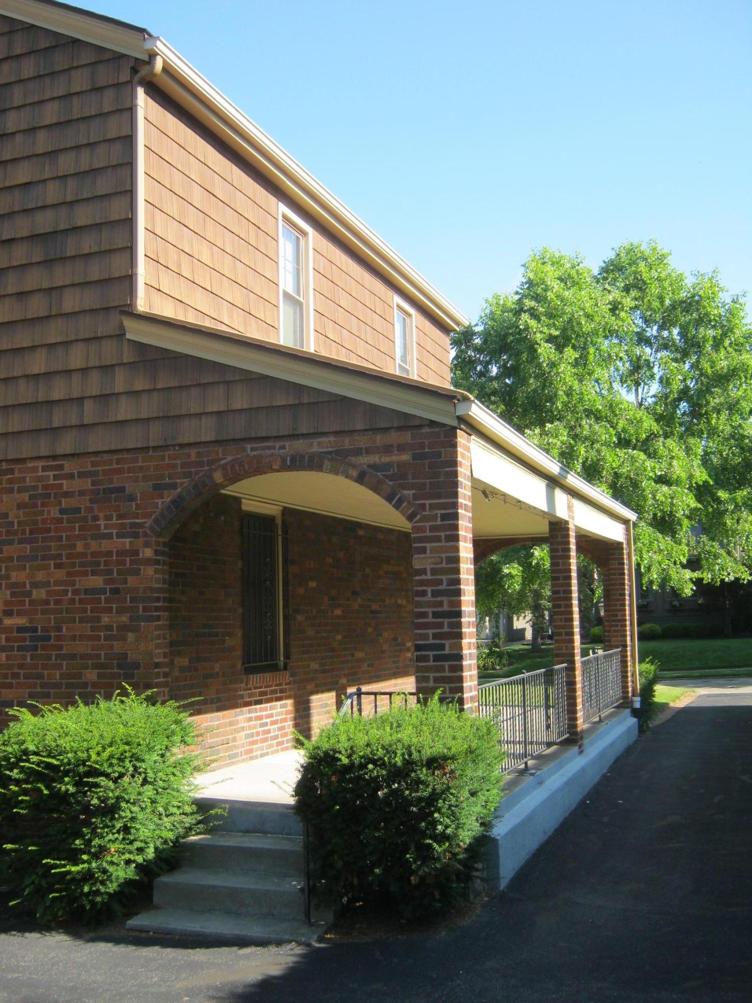 81 Brevoort Road Columbus, OH 43214 - Photo 4 of 27 Gallery Image 4