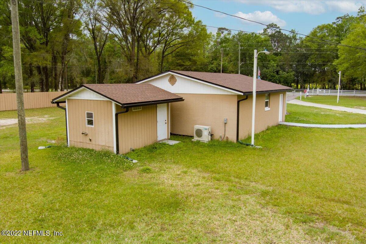 3769 Yellow Water Road Jacksonville, FL 32234 - Photo 12 of 32 32-MAX_0049-HDR
