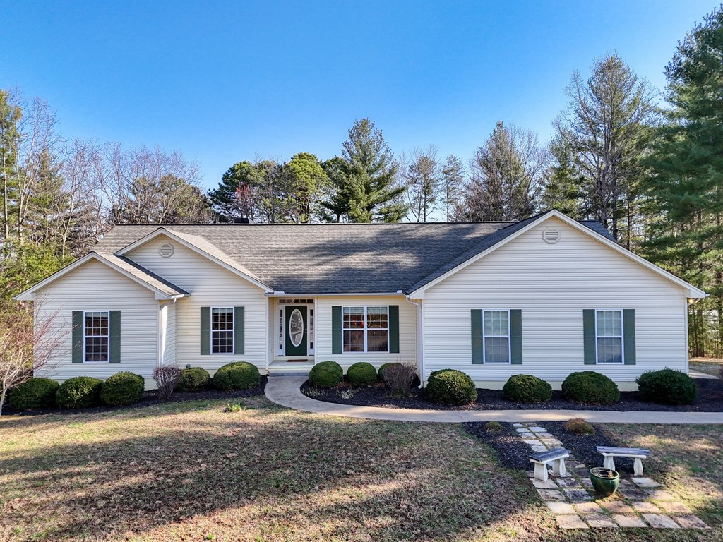 48 12 Point Road Blairsville, GA 30512 - Photo 3 of 47 Gallery Image 3