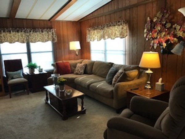 15 Castle Road, Unit 143 Attleboro, MA 02703 - Photo 11 of 25 Gallery Image 11