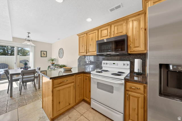 652 West 800 North, Unit 70 Clinton, UT 84015 - Photo 3 of 20