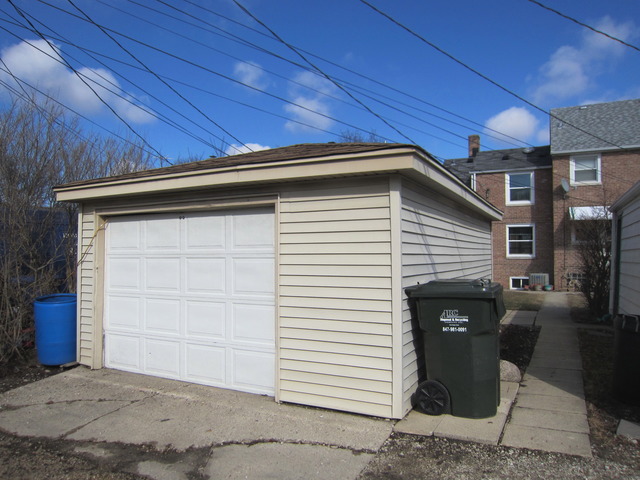 322 Alles Street Des Plaines, IL 60016 - Photo 10 of 12