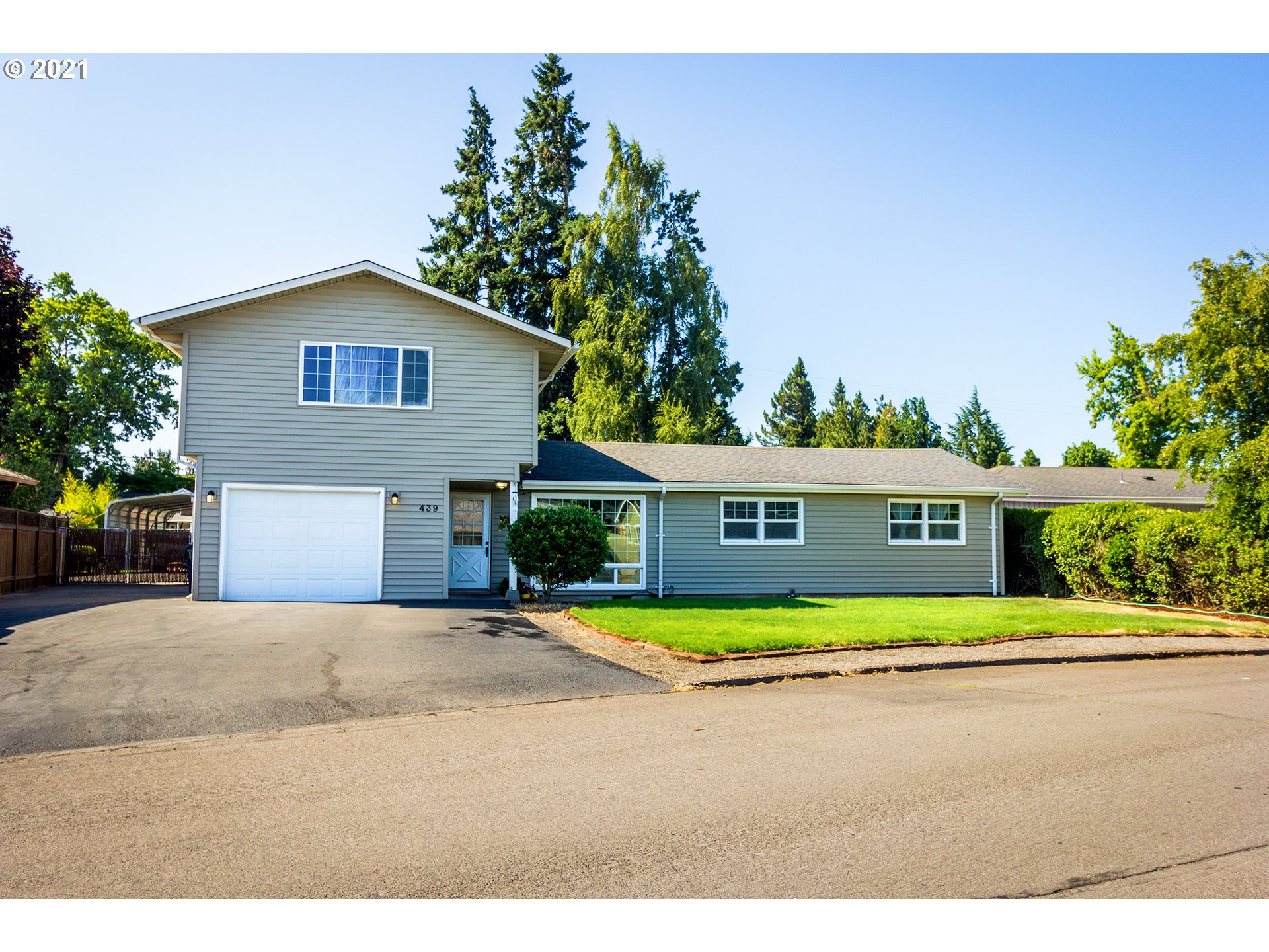 439 V Street Springfield, OR 97477 - Photo 1 of 30