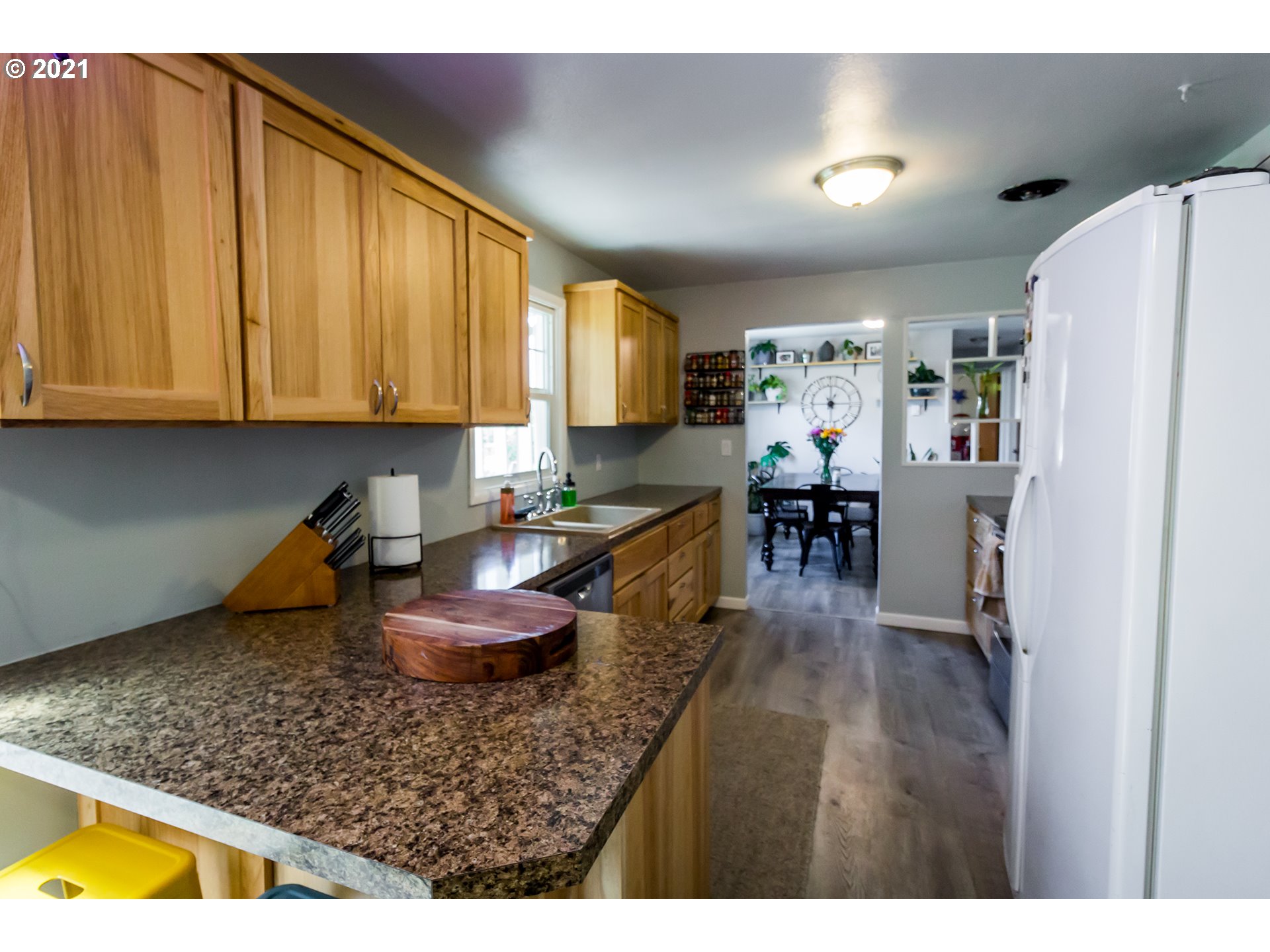 439 V Street Springfield, OR 97477 - Photo 9 of 30