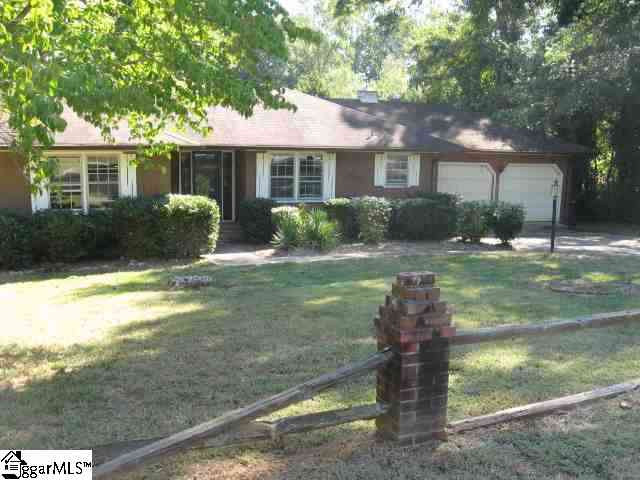 915 Moorehead Drive Anderson, SC 29621 - Photo 2 of 19 Gallery Image 2