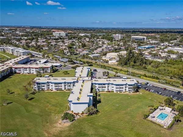 $1,750 | 1724 Pine Valley Drive, Unit 204, Fort Myers, FL 33907