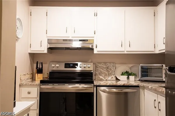 $1,750 | 1724 Pine Valley Drive, Unit 204, Fort Myers, FL 33907