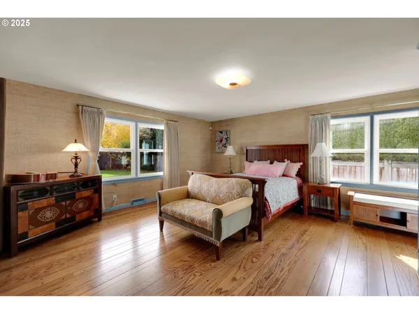 $839,000 | 820 Lariat Drive, Eugene, OR 97401