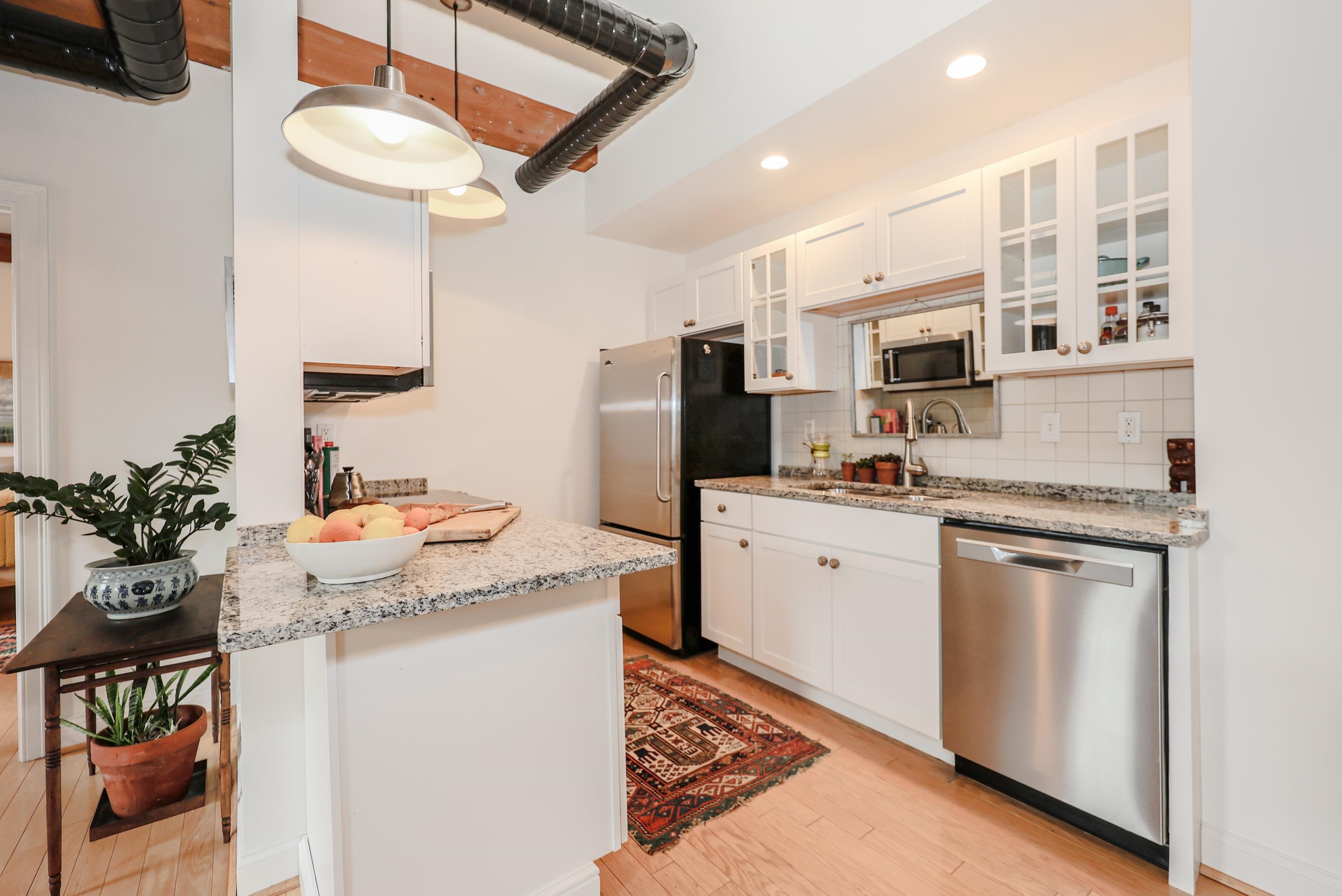 6 Bay Road, Unit 10 Newmarket, NH 03857 - Photo 4 of 46