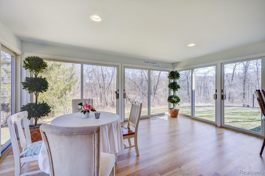 395 Beaumont Road Highland, MI 48356 - Photo 8 of 28 34.jpg