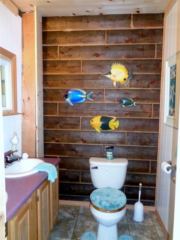 1105 River Road Solon, ME 04979 - Photo 15 of 35 Bathroom