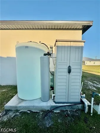 $2,700 | 2512 Northwest 4th Street, Cape Coral, FL 33993