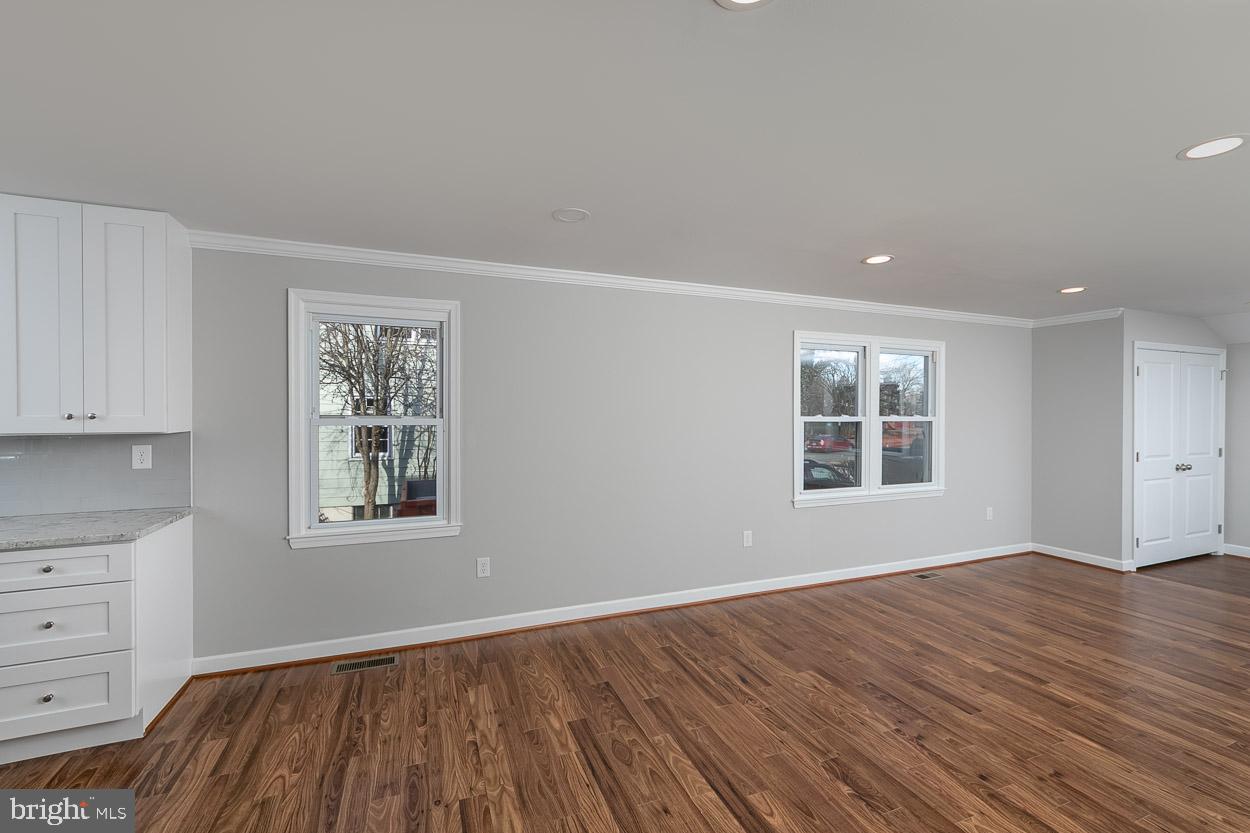 2503 Canterbury Road Baltimore, MD 21234 - Photo 9 of 40 Gallery Image 9