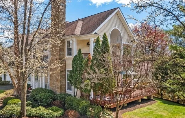 $775,000 | 601 Lindabury Lane, Califon, NJ 07830