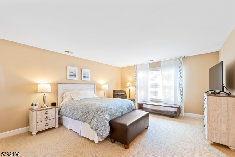 601 Lindabury Lane Califon, NJ 07830 - Photo 18 of 26