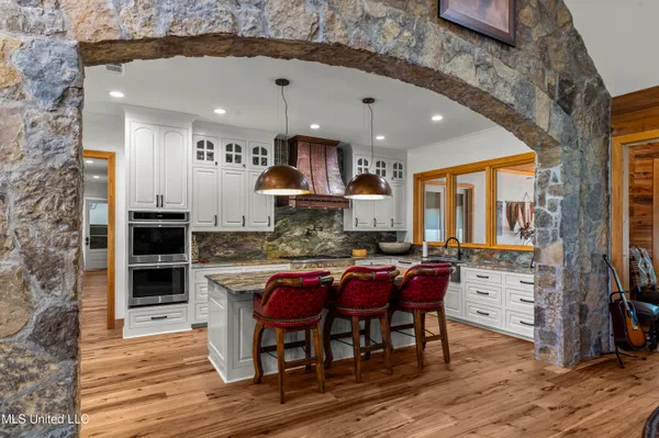 $6,000,000 | 415 Rose Hill Road, Bentonia, MS 39040