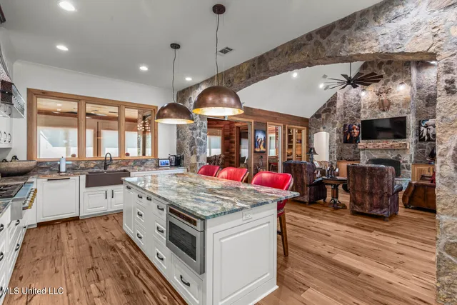 $5,400,000 | 415 Rose Hill Road, Bentonia, MS 39040