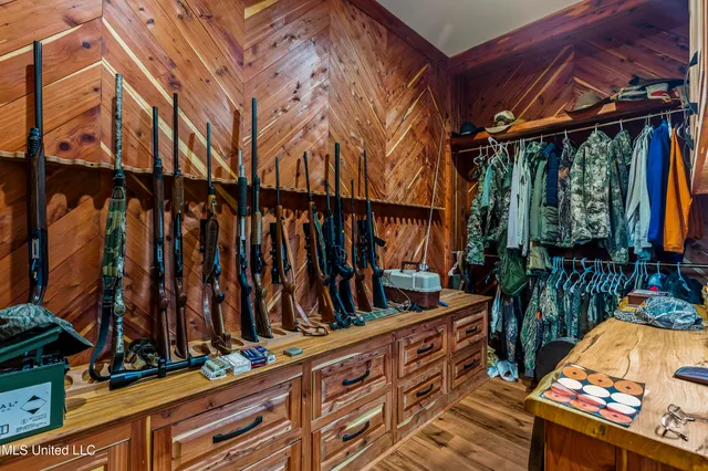 $5,400,000 | 415 Rose Hill Road, Bentonia, MS 39040