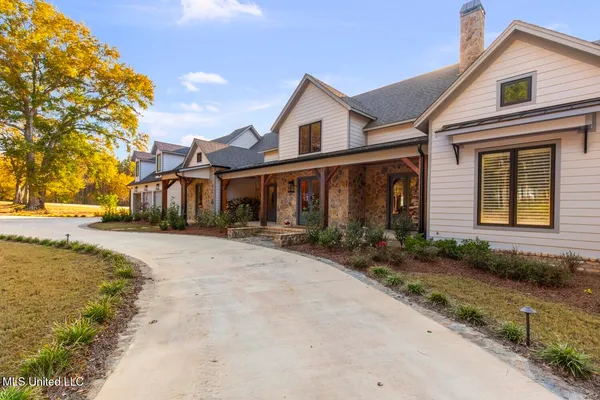 $6,000,000 | 415 Rose Hill Road, Bentonia, MS 39040