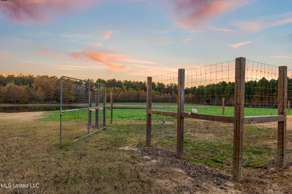 $6,000,000 | 415 Rose Hill Road, Bentonia, MS 39040