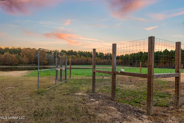 $5,400,000 | 415 Rose Hill Road, Bentonia, MS 39040