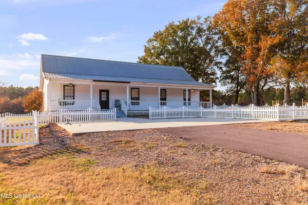 $6,000,000 | 415 Rose Hill Road, Bentonia, MS 39040