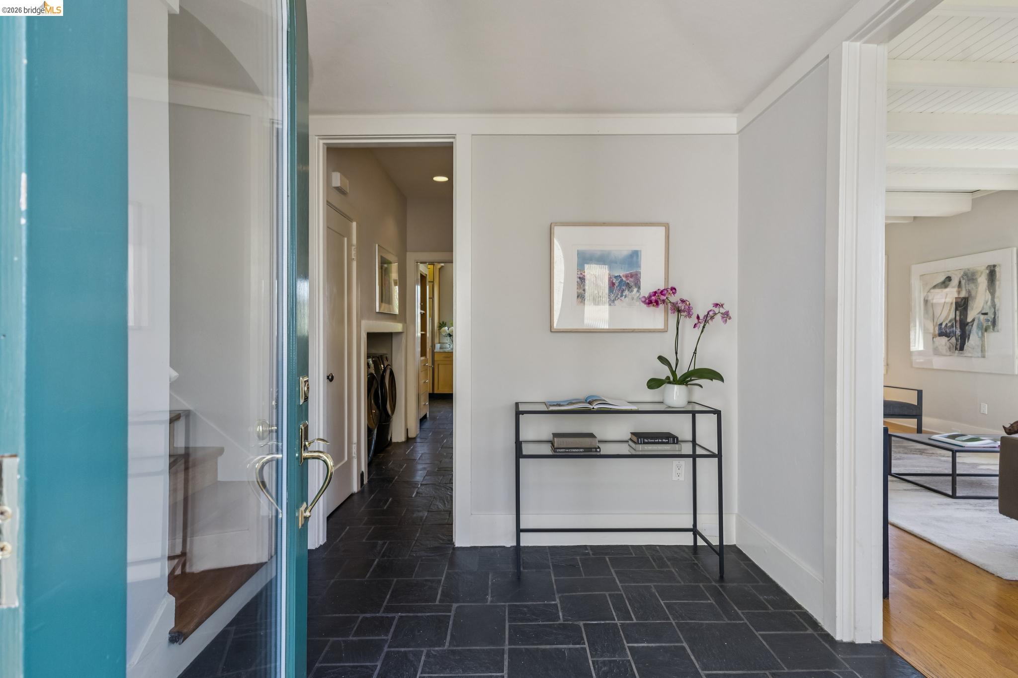 8 Mosswood Road Berkeley, CA 94704 - Photo 4 of 50