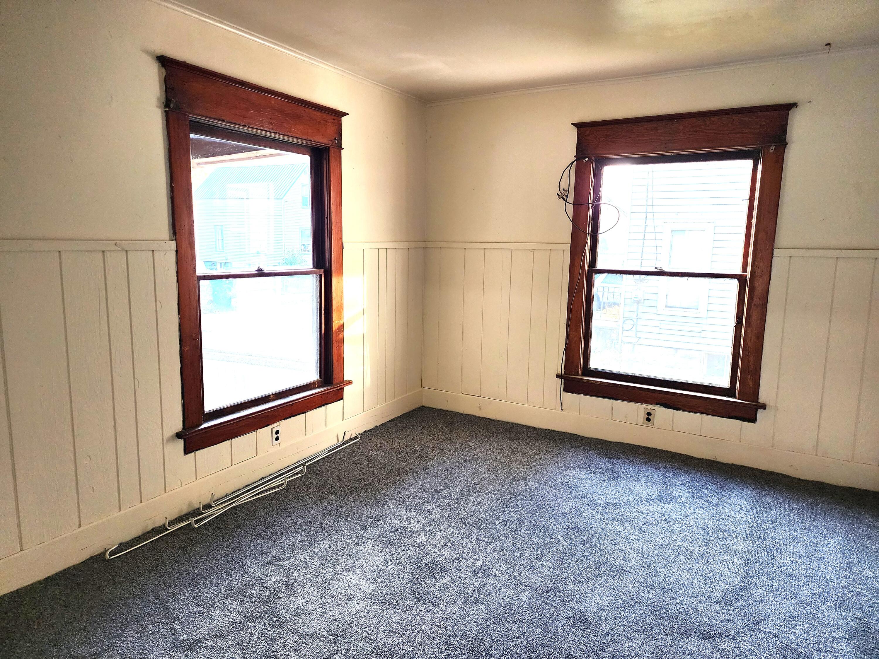 210 Middle Street Three Rivers, MI 49093 - Photo 11 of 22 Middle st dining room