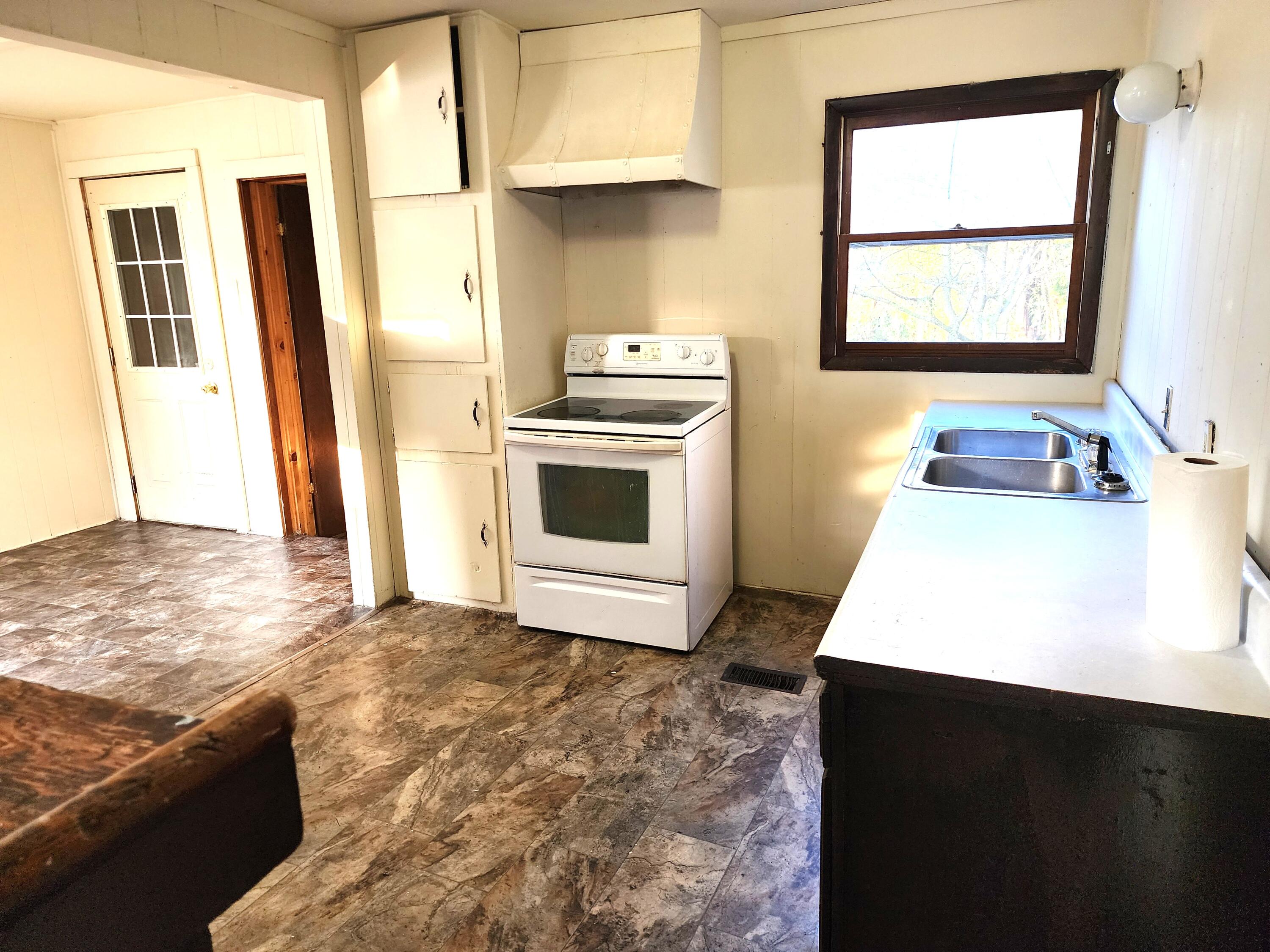 210 Middle Street Three Rivers, MI 49093 - Photo 3 of 22 middle st kitchen 3 pic