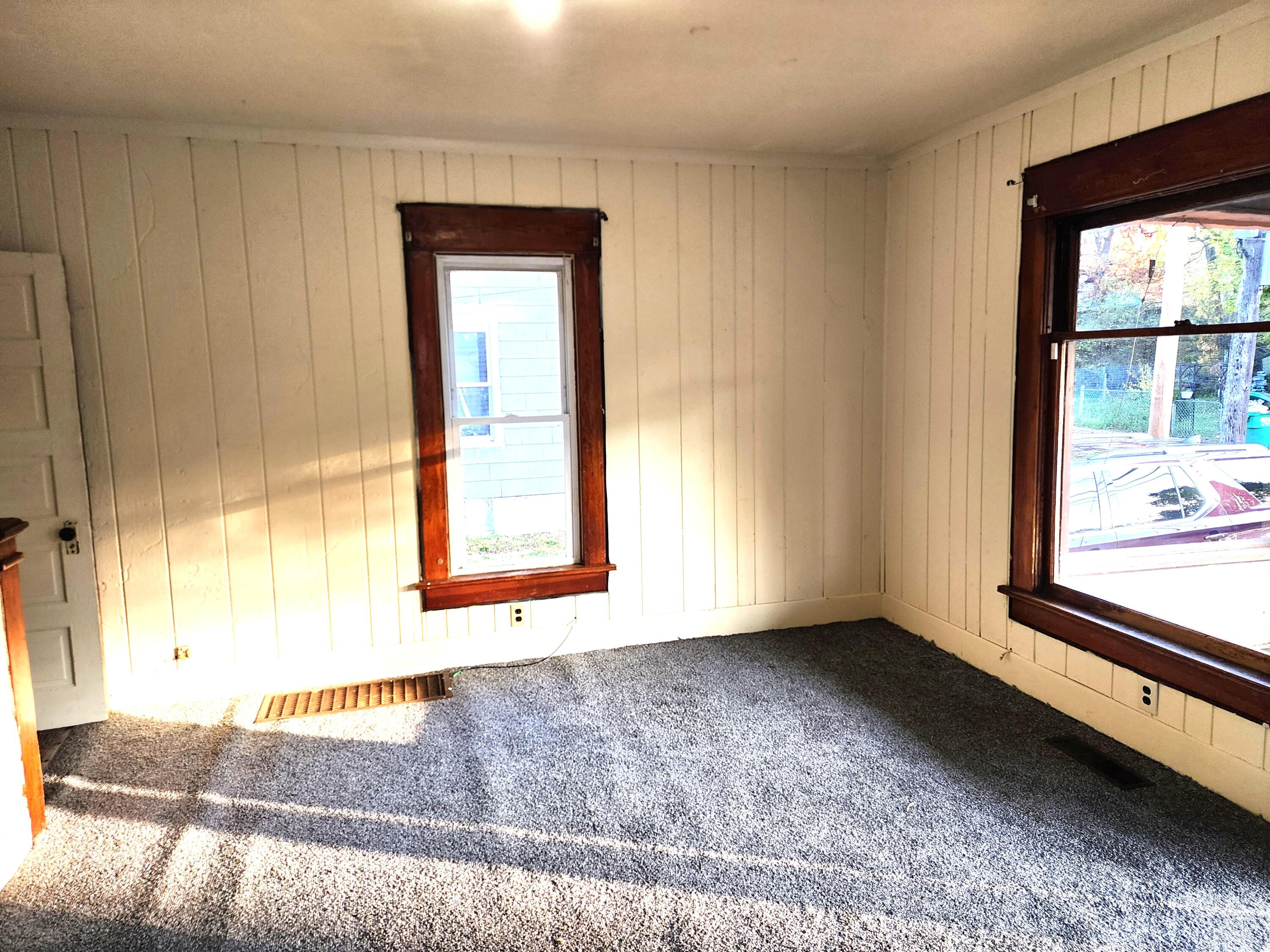 210 Middle Street Three Rivers, MI 49093 - Photo 10 of 22 Middle st living room pic 2