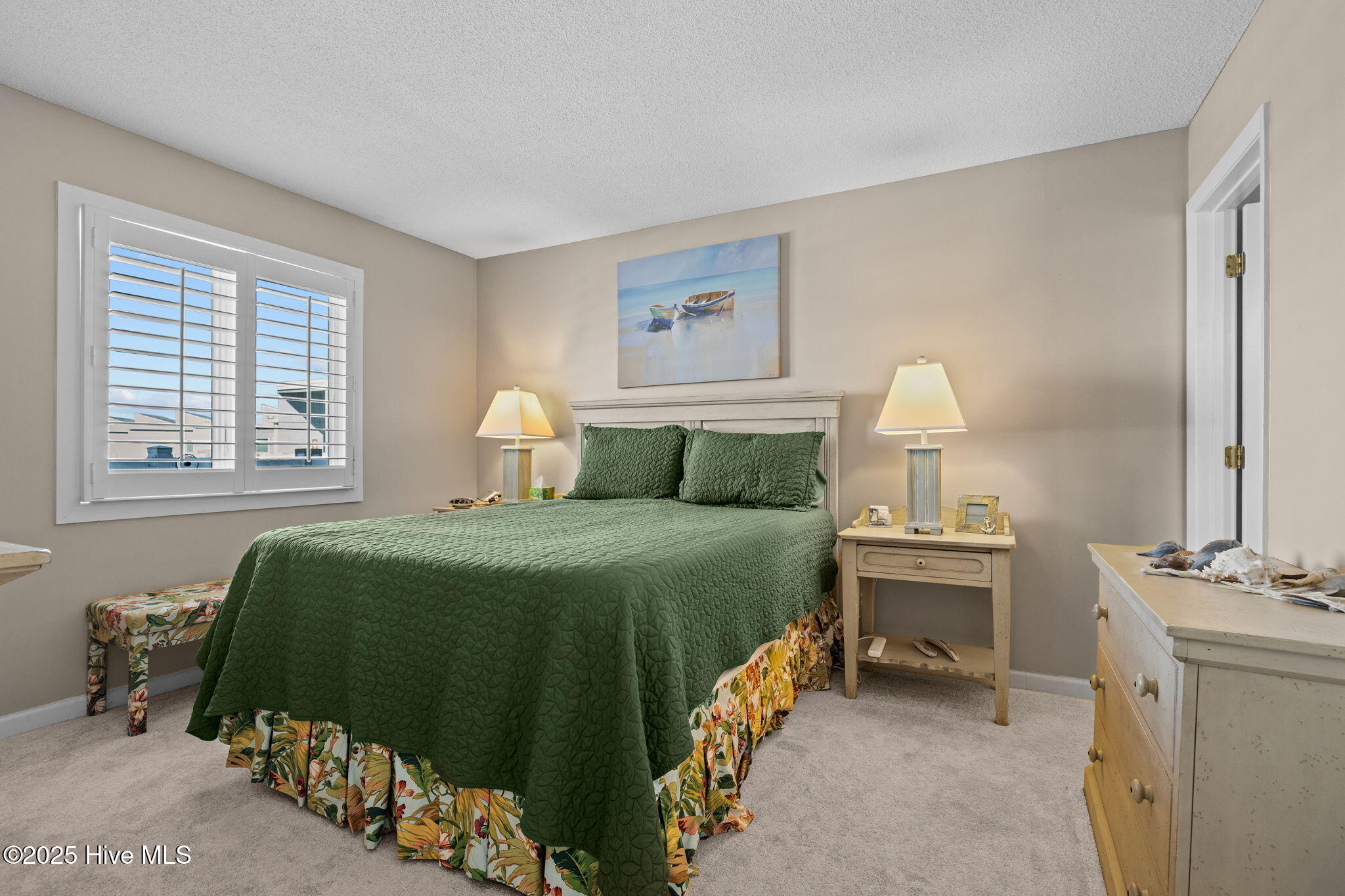 855 Salter Path Road, Unit 327 Indian Beach, NC 28512 - Photo 17 of 44 Primary bedrooom