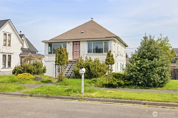 $359,000 | 509 West 7th Street, Port Angeles, WA 98362