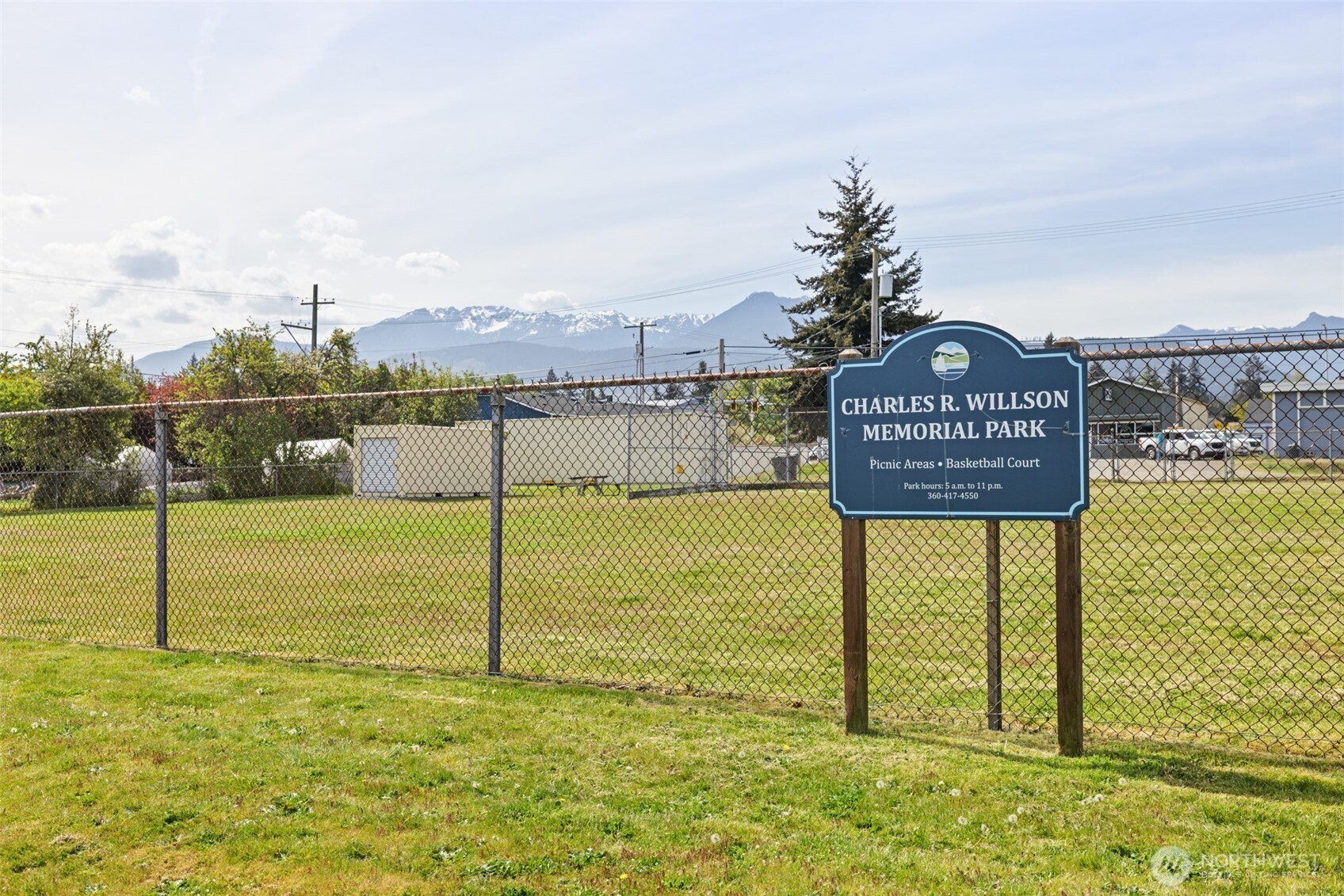 509 West 7th Street Port Angeles, WA 98362 - Photo 3 of 40