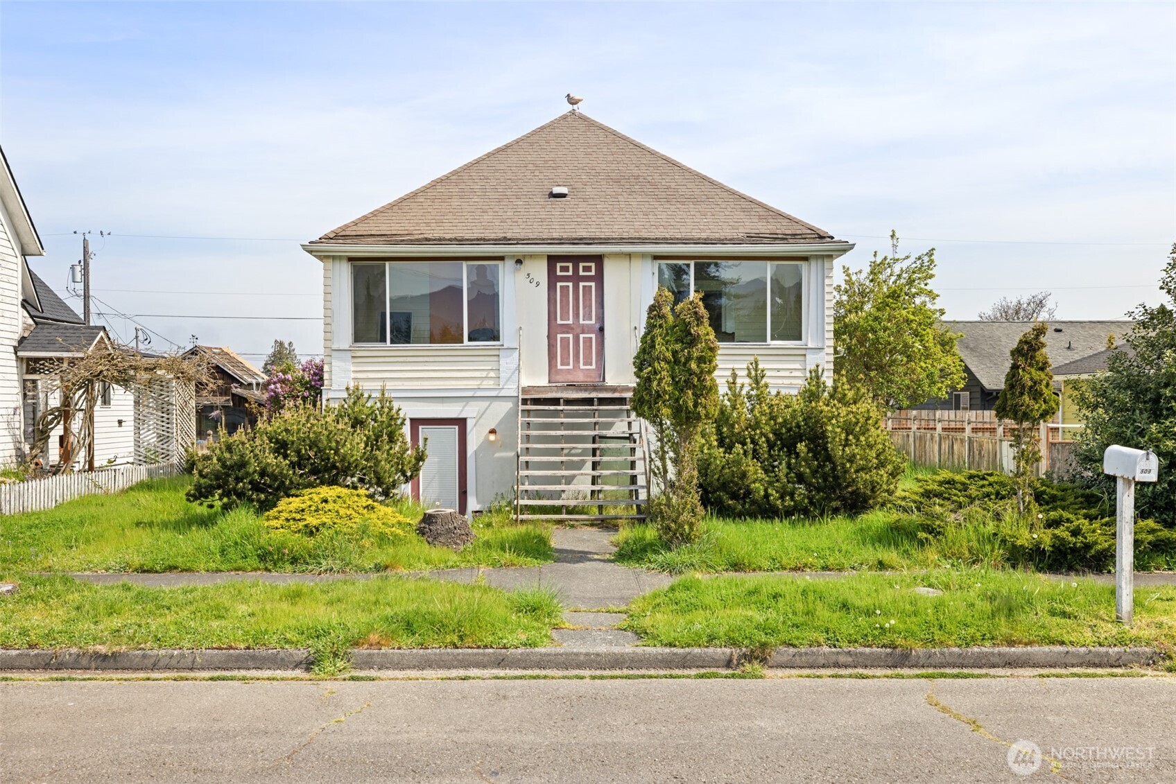 509 West 7th Street Port Angeles, WA 98362 - Photo 37 of 40