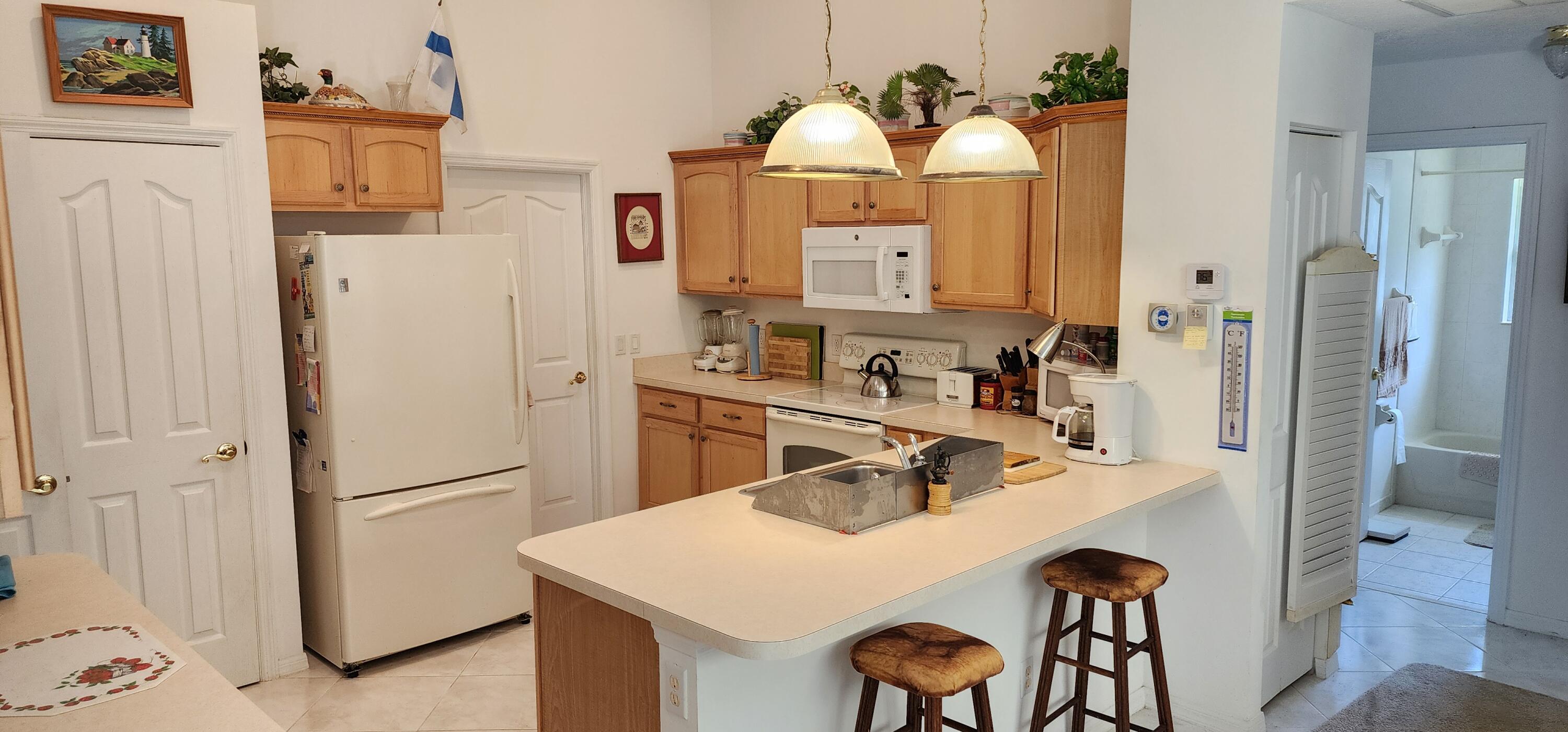 602 Weldwood Road Jupiter, FL 33458 - Photo 11 of 18 Kitchen1