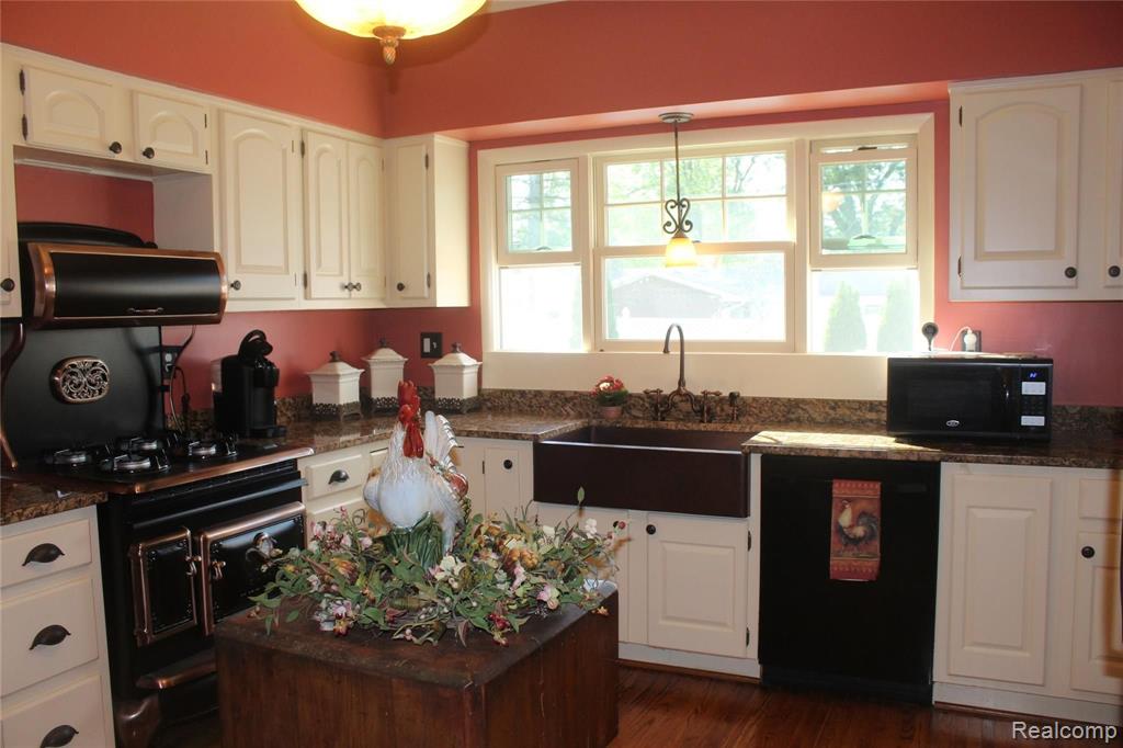 320 South Main Perry, MI 48872 - Photo 13 of 59 Gallery Image 13