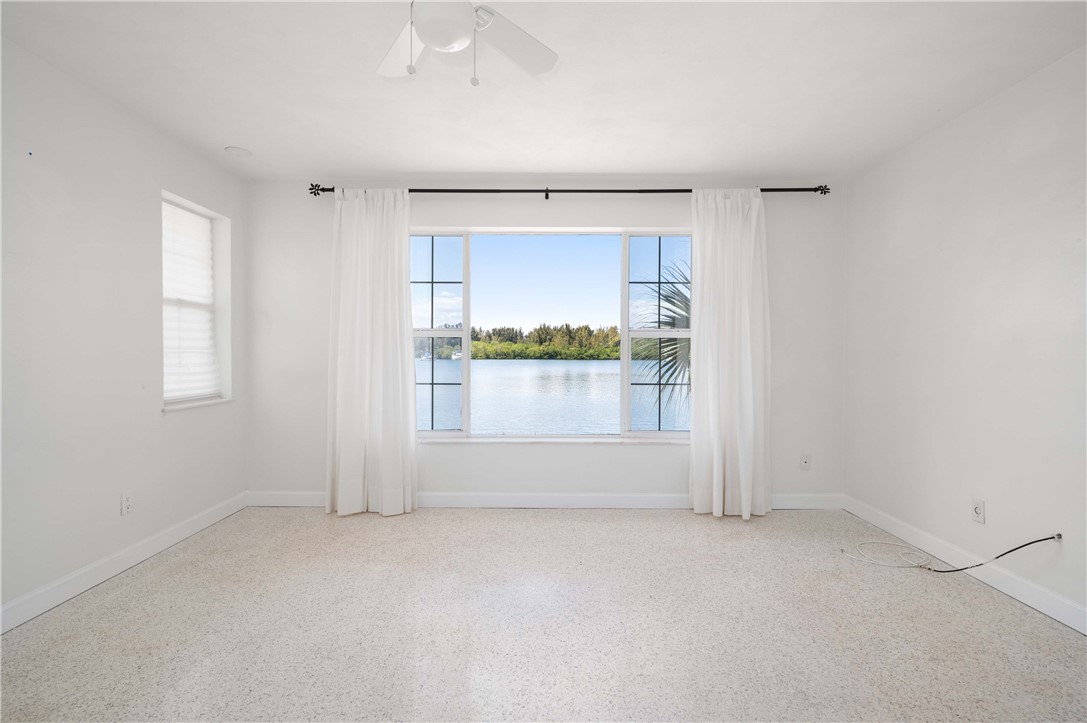 201 Live Oak Road Vero Beach, FL 32963 - Photo 14 of 32