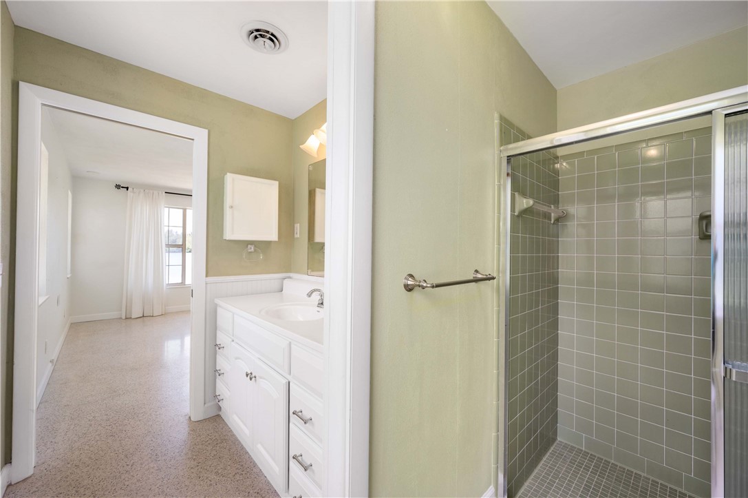 201 Live Oak Road Vero Beach, FL 32963 - Photo 15 of 32