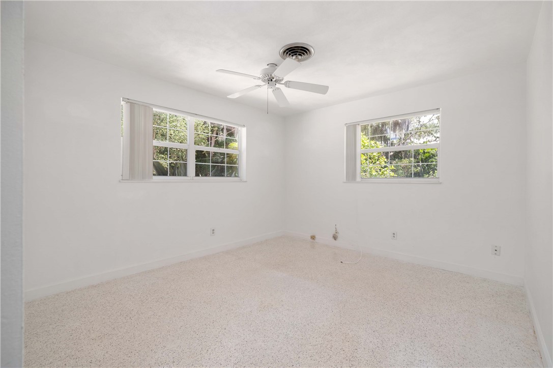 201 Live Oak Road Vero Beach, FL 32963 - Photo 16 of 32