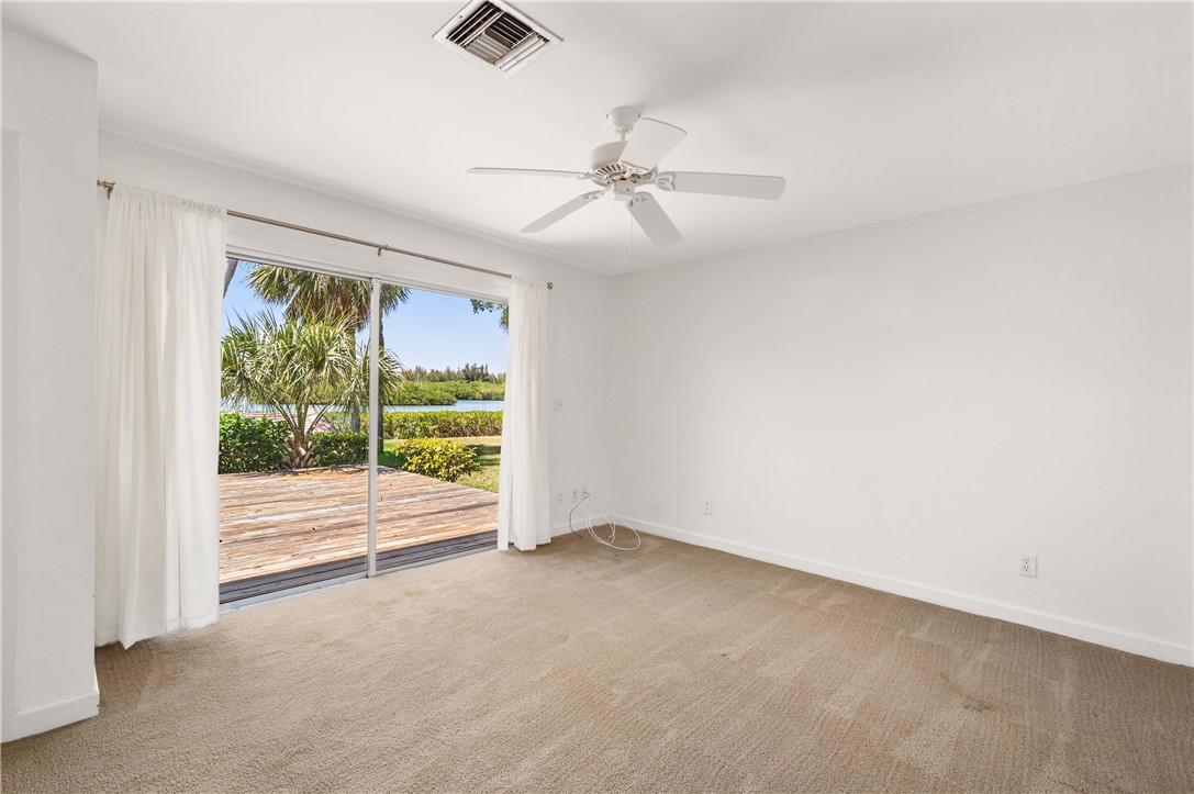 201 Live Oak Road Vero Beach, FL 32963 - Photo 19 of 32