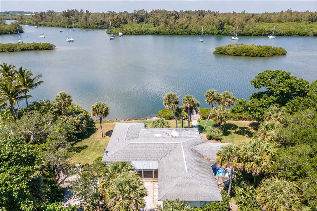 201 Live Oak Road Vero Beach, FL 32963 - Photo 27 of 32