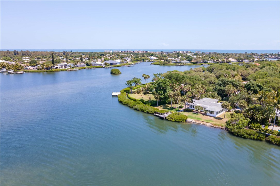 201 Live Oak Road Vero Beach, FL 32963 - Photo 29 of 32