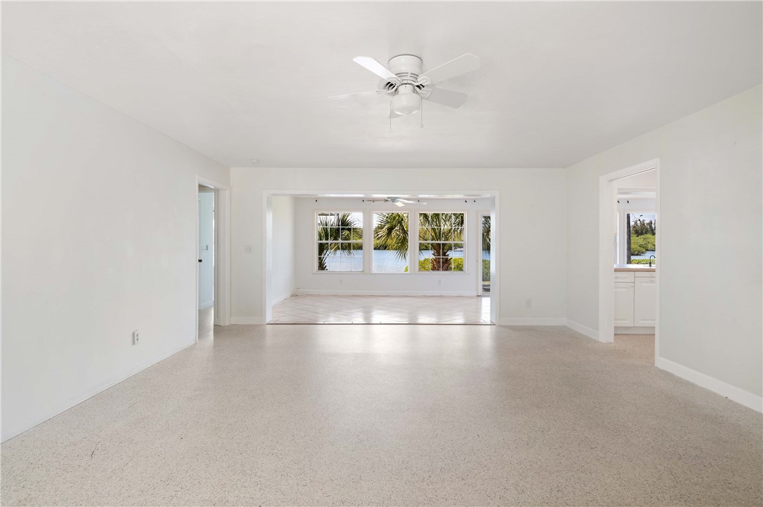 201 Live Oak Road Vero Beach, FL 32963 - Photo 6 of 32