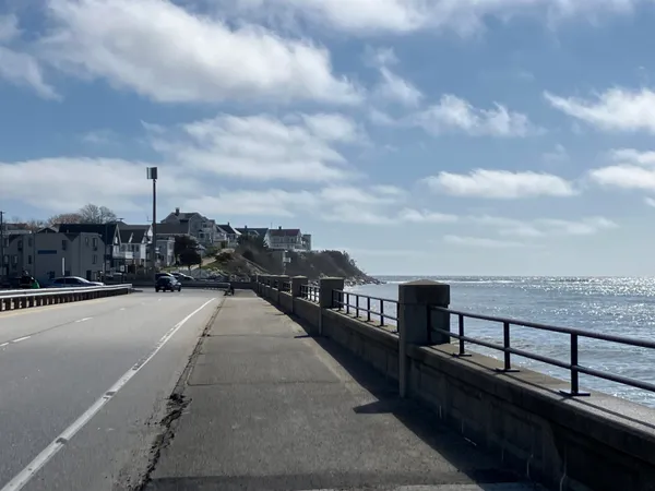 $199,900 | 522 Ocean Boulevard, Unit 6, Hampton, NH 03842